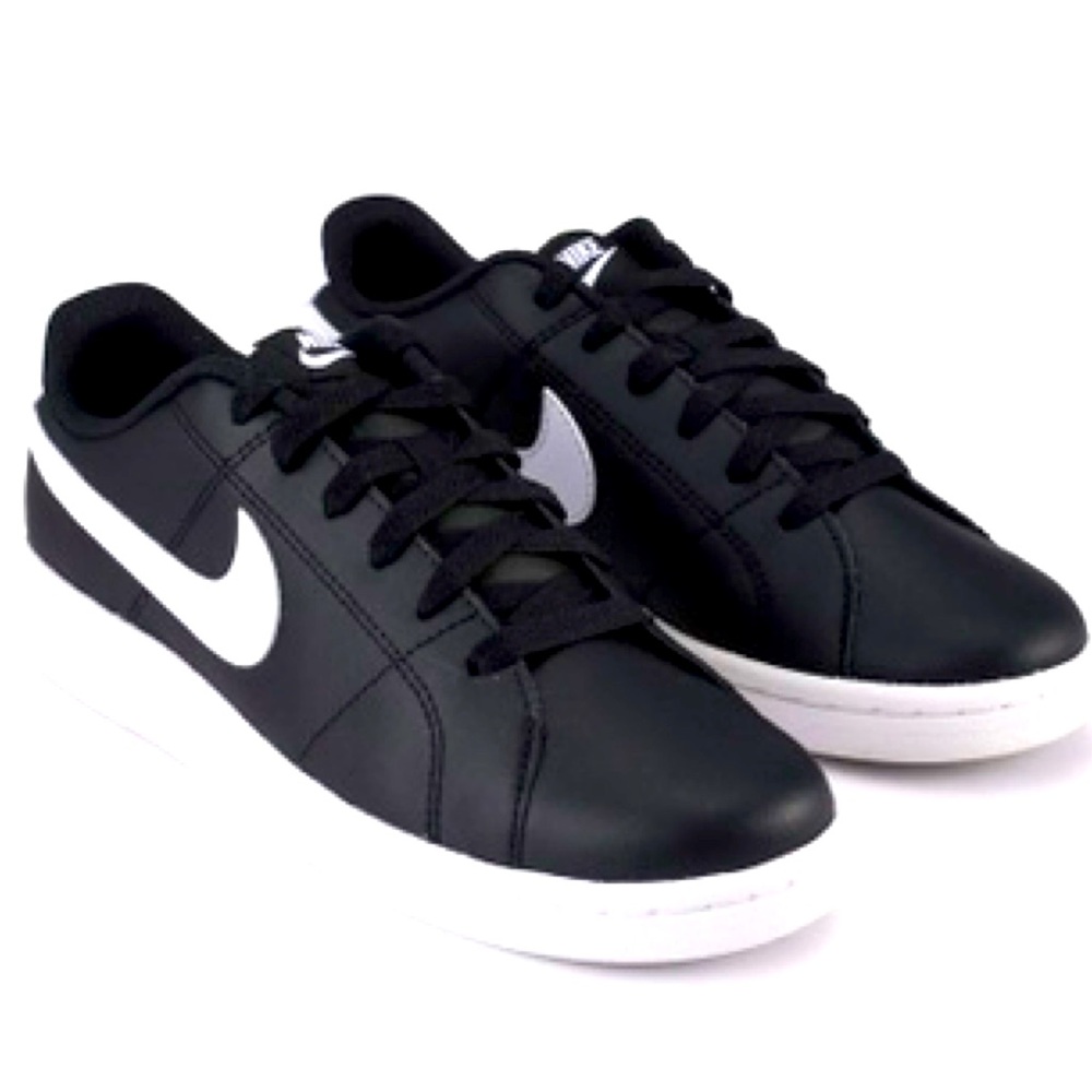 Nike Court Legacy Sneakers in Black with Silver Size 11.5